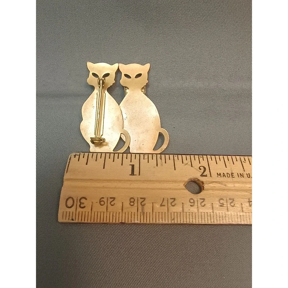 Vintage Two Cats Sitting Pin‎ Brooch Tri Color Gold Tone Mixed Metal Jewelry